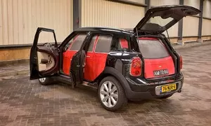 Novinky: Věděli jste, že se staré Mini vejde do nového Mini?