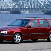 Volvo 850 slaví pětadvacet. Váže se k němu několik „poprvé“.