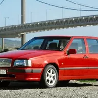 Volvo 850 slaví pětadvacet. Váže se k němu několik „poprvé“.