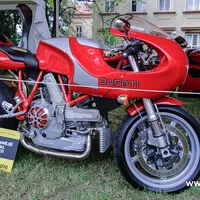 Galerie: Legendy 2016 - Motoristická show a výstava