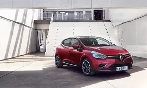 Novinky: Clio září LEDkami a snaží se tvářit luxusně. Má i nový motor!