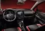 Clio září LEDkami a snaží se tvářit luxusně. Má i nový motor!