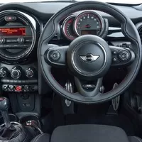 Mini John Cooper Works Challenge myslí vážně jak ježdění, tak bohužel i cenu