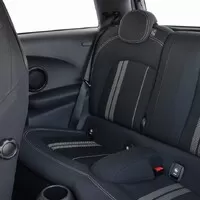 Mini John Cooper Works Challenge myslí vážně jak ježdění, tak bohužel i cenu