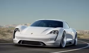 Autíčkář futurista, Novinky: Porsche chystá produkční Mission E a opírá se do Tesly