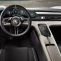 Porsche chystá produkční Mission E a opírá se do Tesly