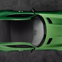 Mercedes-AMG GT R přináší více síly a méně hmotnosti