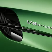 Mercedes-AMG GT R přináší více síly a méně hmotnosti