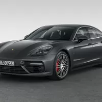 Nová Panamera je větší, hezčí a má dvě turba pro každého