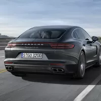 Nová Panamera je větší, hezčí a má dvě turba pro každého