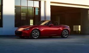 Novinky: Mazda MX-5 pro příště ještě lehčí