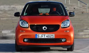 Smart přináší plechovou střechu pokrytou látkou. Úchylárna desetiletí?