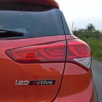Hyundai i20 Active - Aktivní mandarín