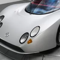 Lotec C1000: Karetní hrdina