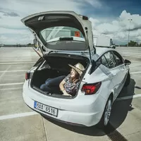 Opel Astra 1.0 Turbo: Komisní automobil