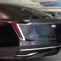 Cadillac Escala: zpátky ve hře!