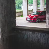 Peugeot 308 GTI: Zahoďte tradice!