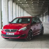 Peugeot 308 GTI: Zahoďte tradice!