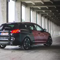 Peugeot 308 GTI: Zahoďte tradice!
