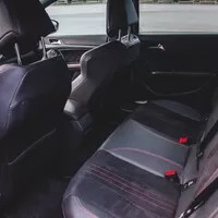 Peugeot 308 GTI: Zahoďte tradice!