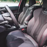 Peugeot 308 GTI: Zahoďte tradice!