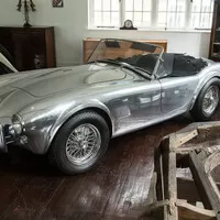 AC Heritage postaví devět nových AC Cobra podle původní specifikace