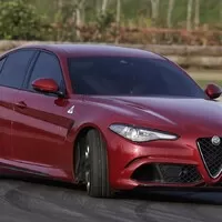 Alfa Romeo Giulia uzmula zpátky rekord Ringu