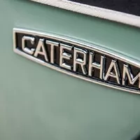 Caterham Seven Sprint nás vrací o 50 let zpátky