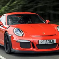10 sériových aut s nejtočivějšími motory