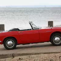 10 sériových aut s nejtočivějšími motory