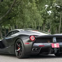 10 sériových aut s nejtočivějšími motory