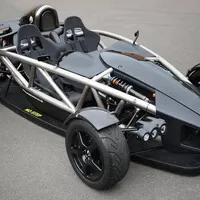 Aerodynamický koncept Arielu vyměnil křídla za přísavky