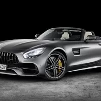 Mercedes-AMG GT nyní i jako otevřený roadster