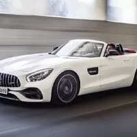 Mercedes-AMG GT nyní i jako otevřený roadster