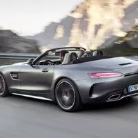 Mercedes-AMG GT nyní i jako otevřený roadster