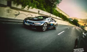 Autíčkář futurista, Recenze & testy: BMW i8: Supersport budoucnosti, nebo samoúčelná hračka?