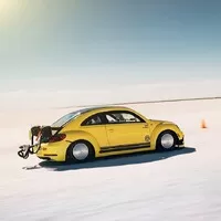 VW Brouk vůbec poprvé pokořil hranici 320 km/h