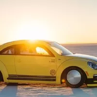 VW Brouk vůbec poprvé pokořil hranici 320 km/h