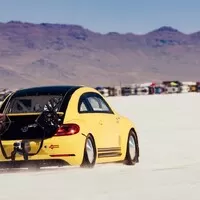 VW Brouk vůbec poprvé pokořil hranici 320 km/h