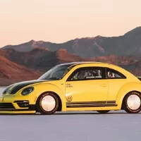 VW Brouk vůbec poprvé pokořil hranici 320 km/h