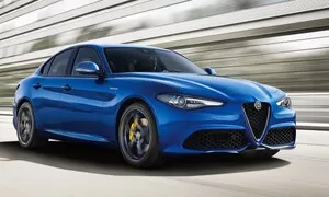 Novinky: Alfa Romeo Giulia Veloce – něco mezi klasikou a Quadrifoglio Verde