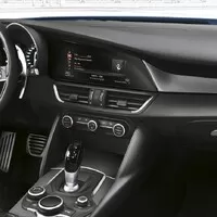 Alfa Romeo Giulia Veloce – něco mezi klasikou a Quadrifoglio Verde