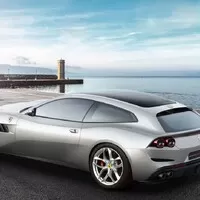Ferrari přidává do portfolia GTC4Lusso přeplňovaný osmiválec