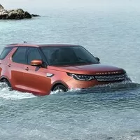 Nový Land Rover Discovery zahazuje ocelový rám