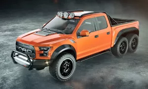 Novinky: Nic neřekne 'Murica víc, než šestikolový VelociRaptor od Hennessey