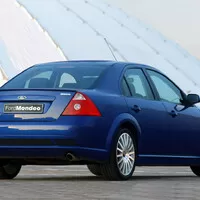 Óda na Mondeo aneb ať žije hranatá krabice!
