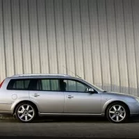 Óda na Mondeo aneb ať žije hranatá krabice!
