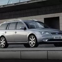 Óda na Mondeo aneb ať žije hranatá krabice!