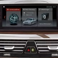 Nová pětka od BMW je větší a lehčí