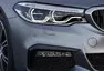Nová pětka od BMW je větší a lehčí